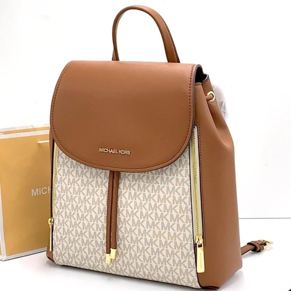 MICHAEL KORS PHOEBE MEDIUM DRAWSTRING BACKPACK VANILLA SIGNATURE COLOR